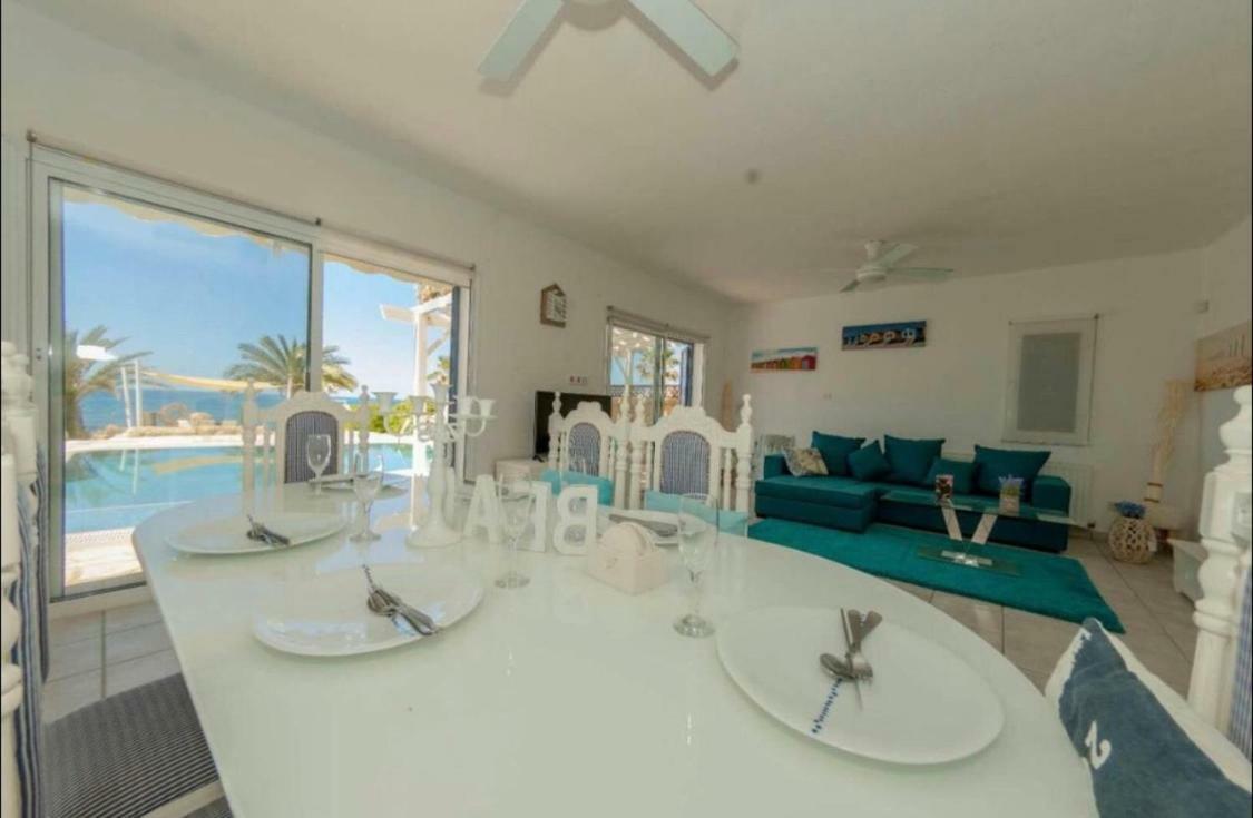 34 Beach Villa Paphos Extérieur photo