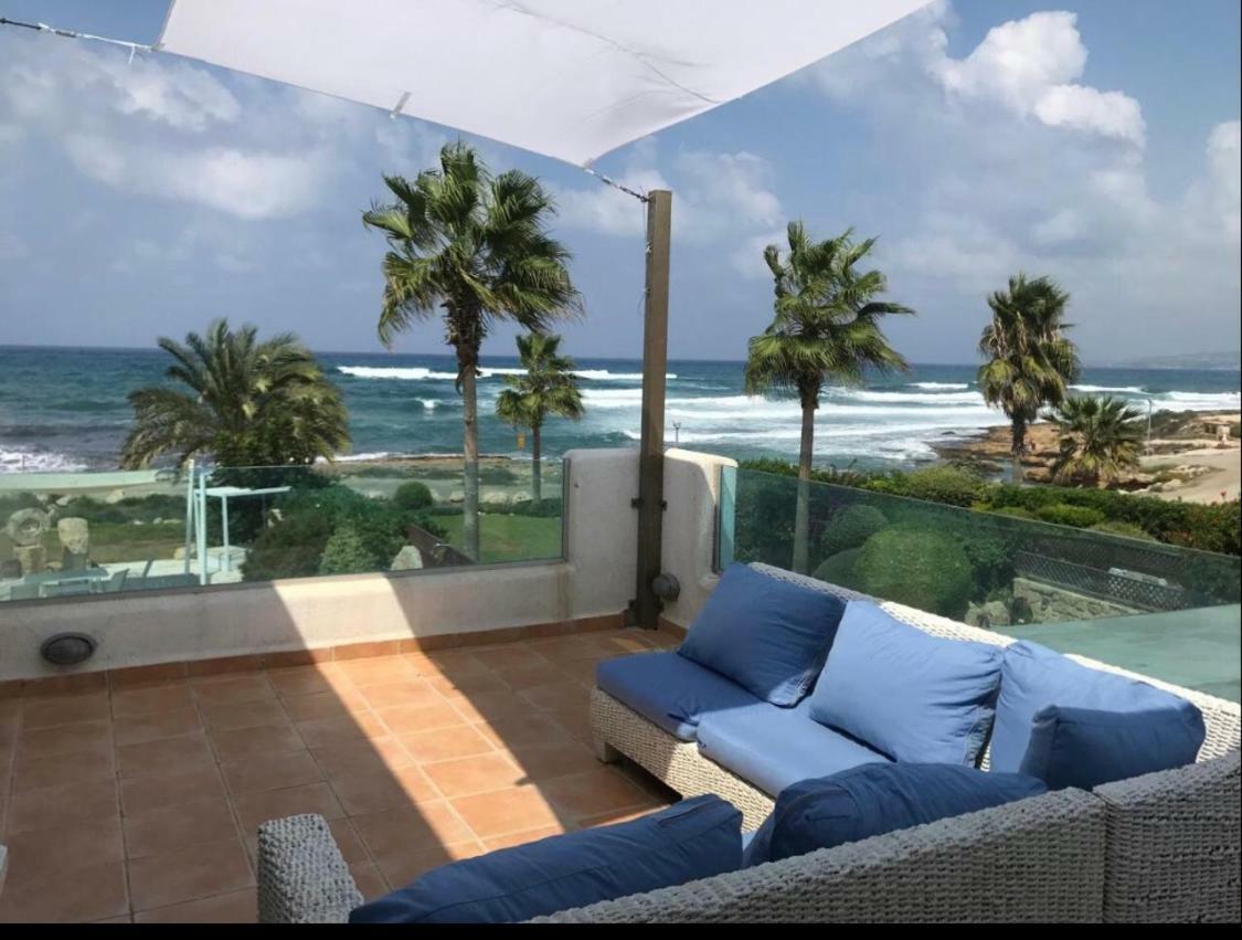 34 Beach Villa Paphos Extérieur photo